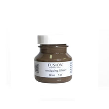 Load image into Gallery viewer, Fusion Mineral Paint Antiquing / 60ml Furniture Glaze (2 shades)
